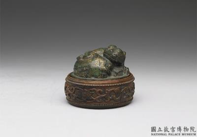图片[2]-Weight in the shape of an auspicious animal, Han dynasty (206 BCE–220 CE)-China Archive